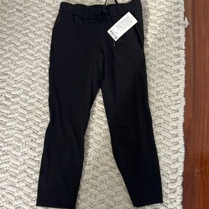 Lululemon on the fly pant black 8